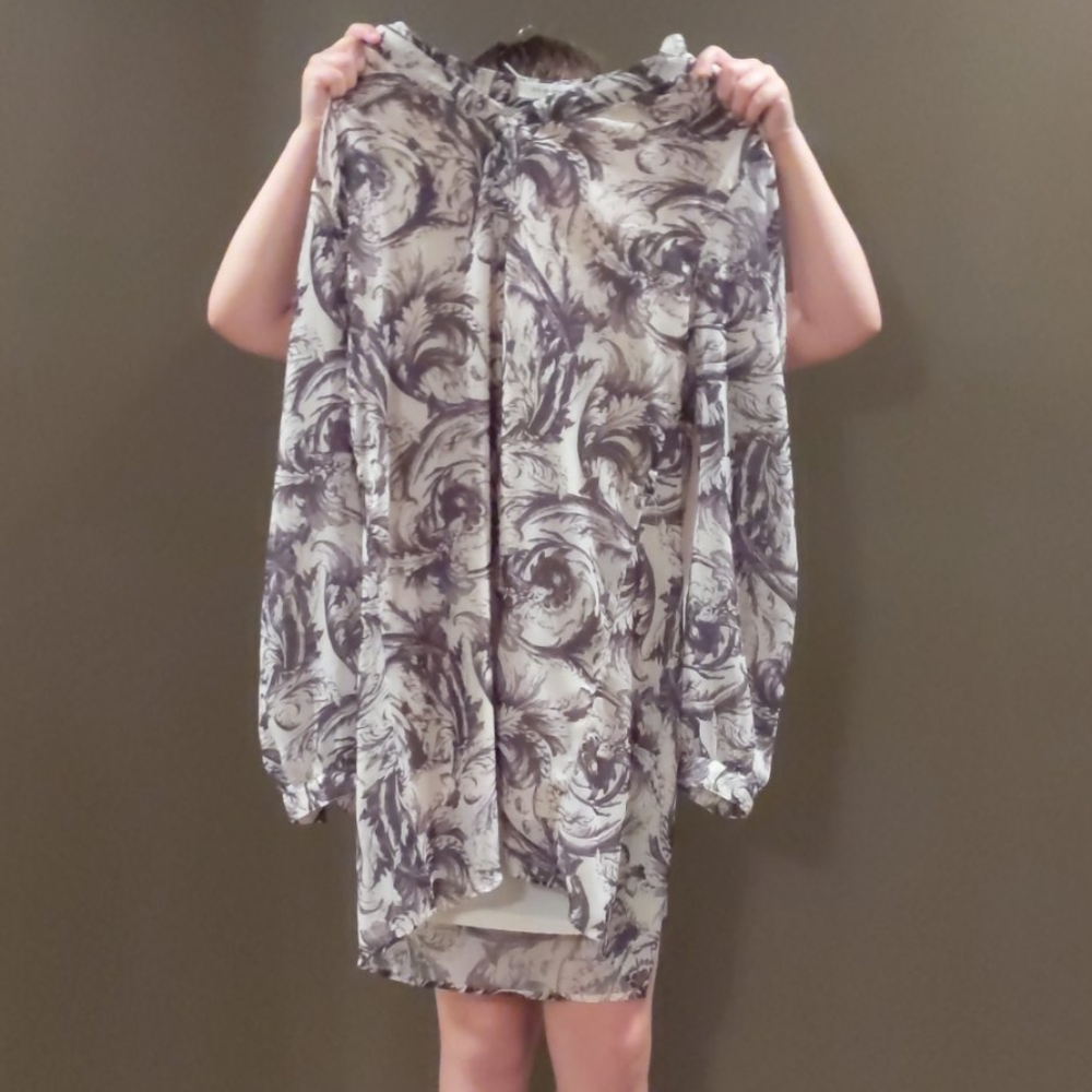 Woman's shirt